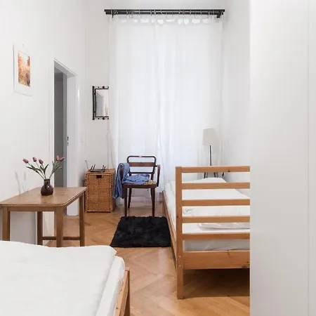 Days - Unique - Old Town Apartment Prague