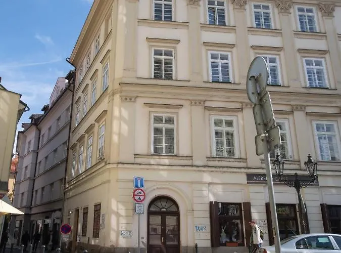 Days - With Chill Zone Right Next To Wenceslas Square 프라하